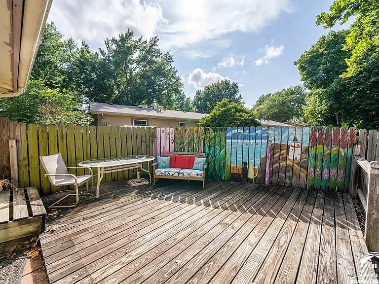 3222 Rainier Dr — Photo 5