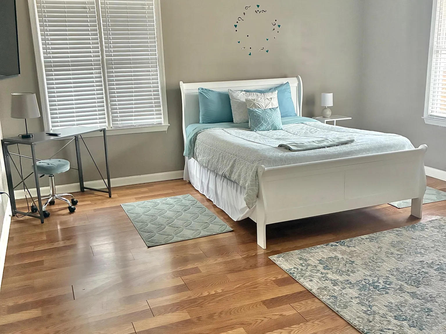 3 bed, 2.5 bath, 1699 sqft, $1,360 — Photo 3