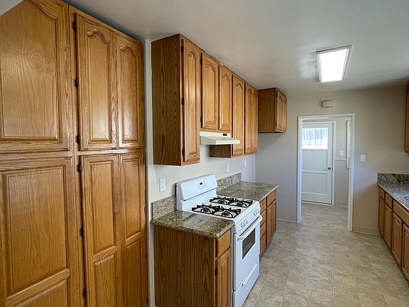 Kitchen showing Pantry