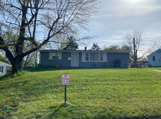 220 Orchard Cir, Blanchester, OH 45107