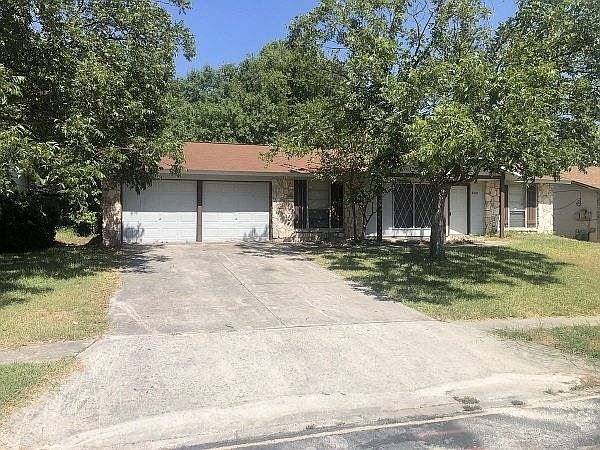 1st image of 8410 Glen Ct