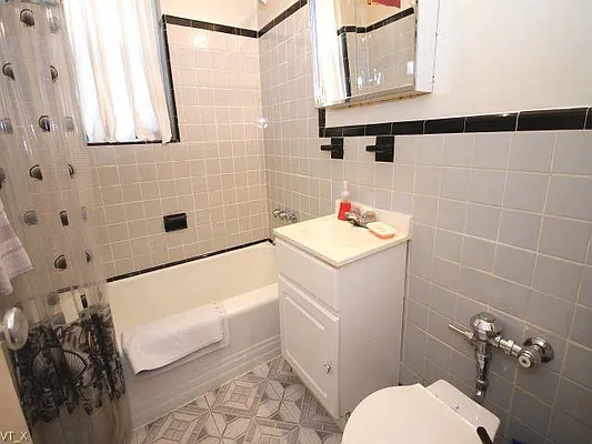 Sold by Fillmore | media 4