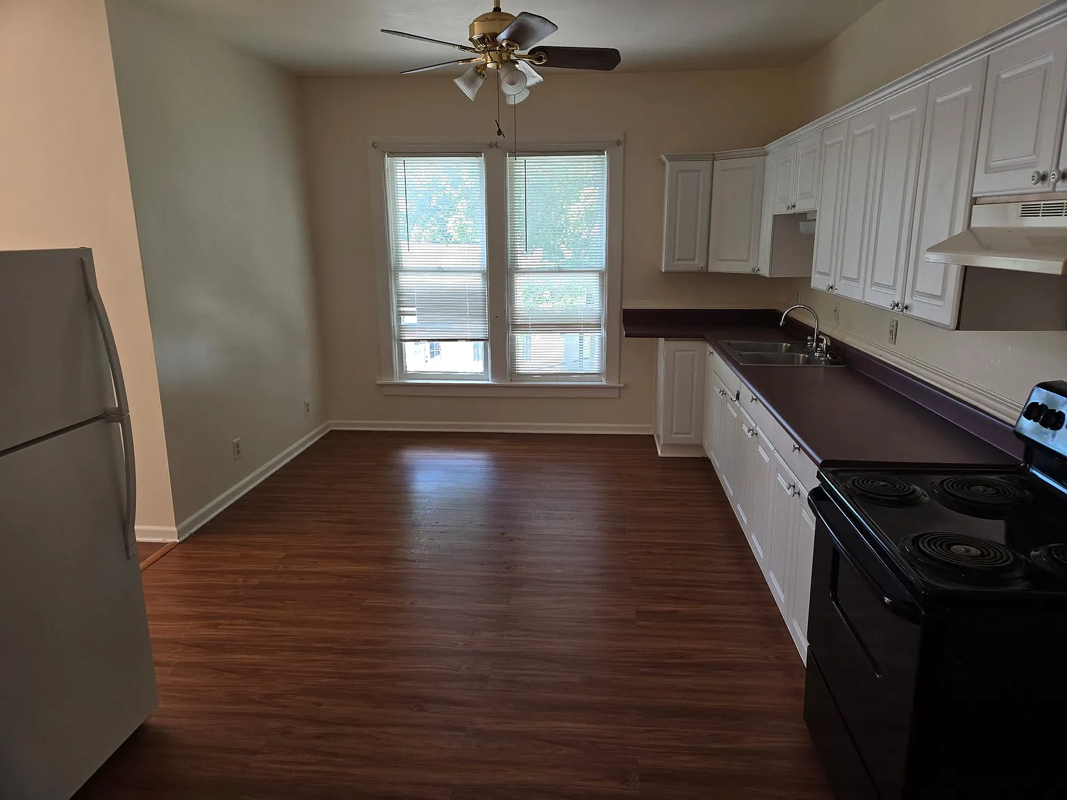 1 bed, 800 sqft, $950 — Photo 2