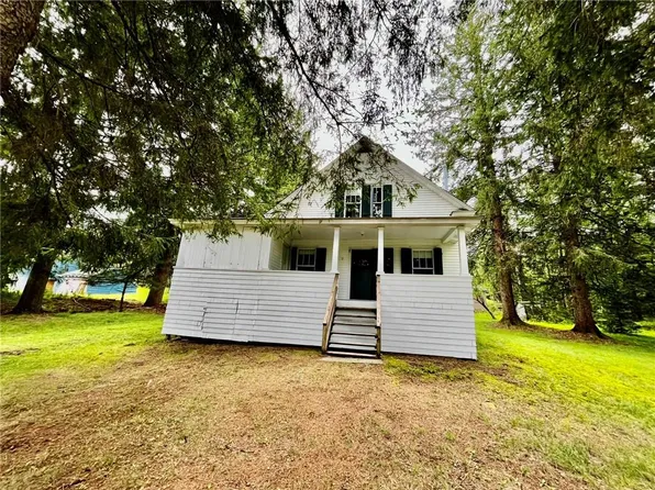 9 Lake Street, Livingston Manor, NY 12758