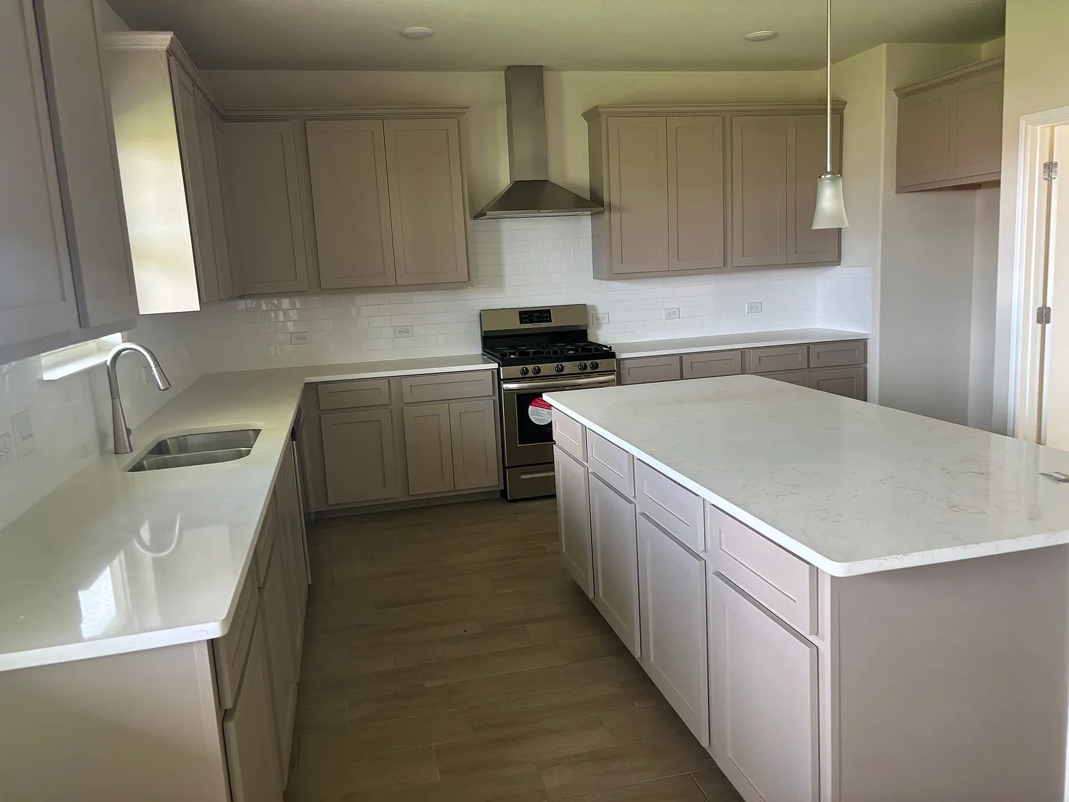 101 Growers Avenue - 1 — Photo 4