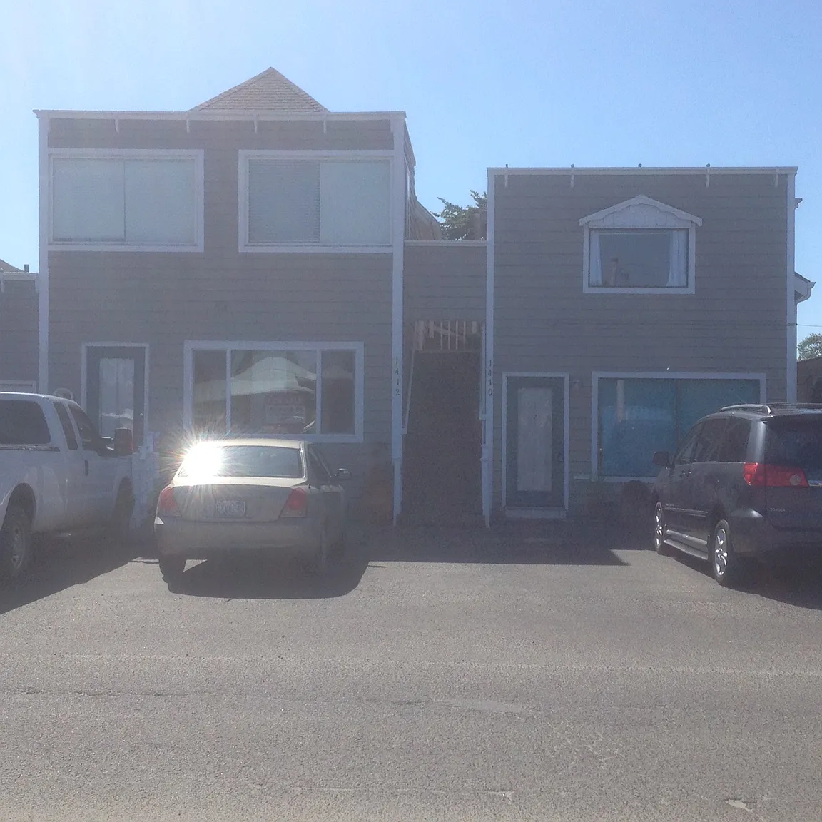 1412 Bay Ave photo 1