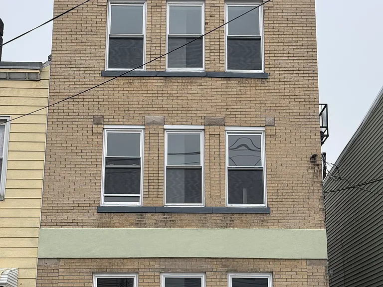 196 Malvern St #3 — Photo 18
