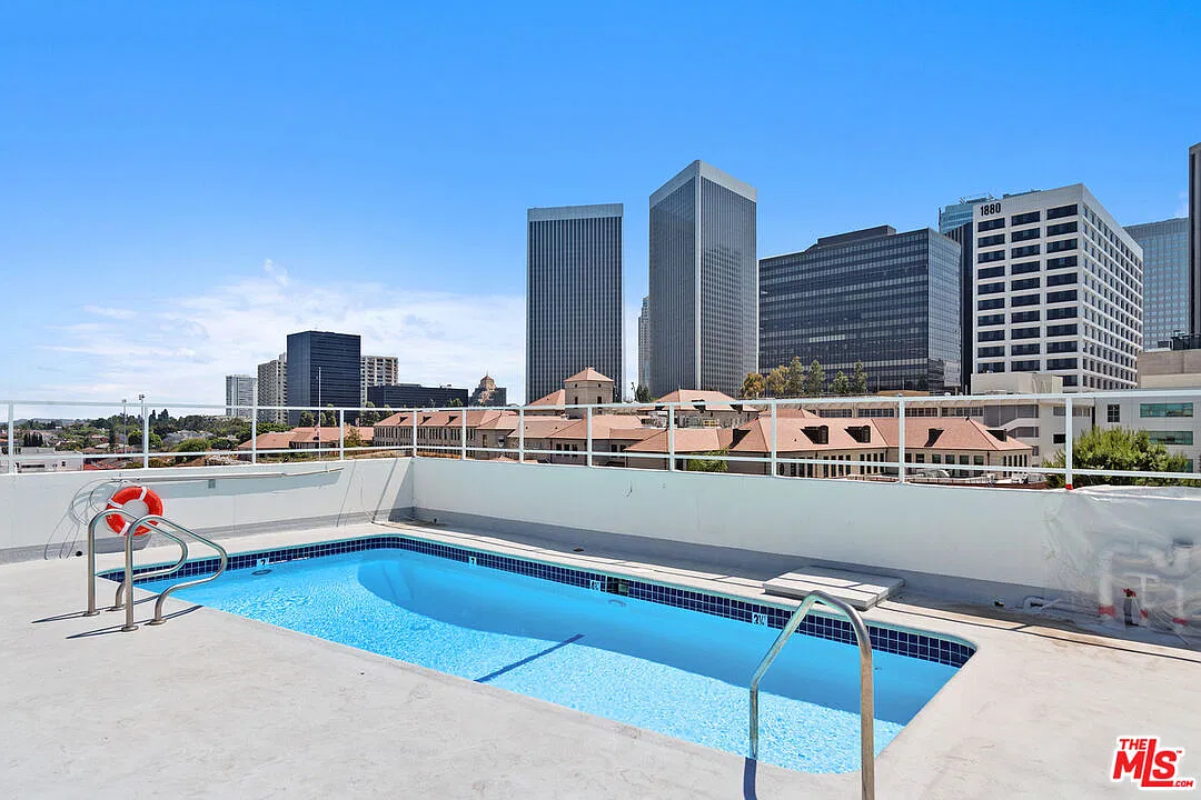 2 bed, 2.0 bath, 1280 sqft, $4,950 — Photo 1