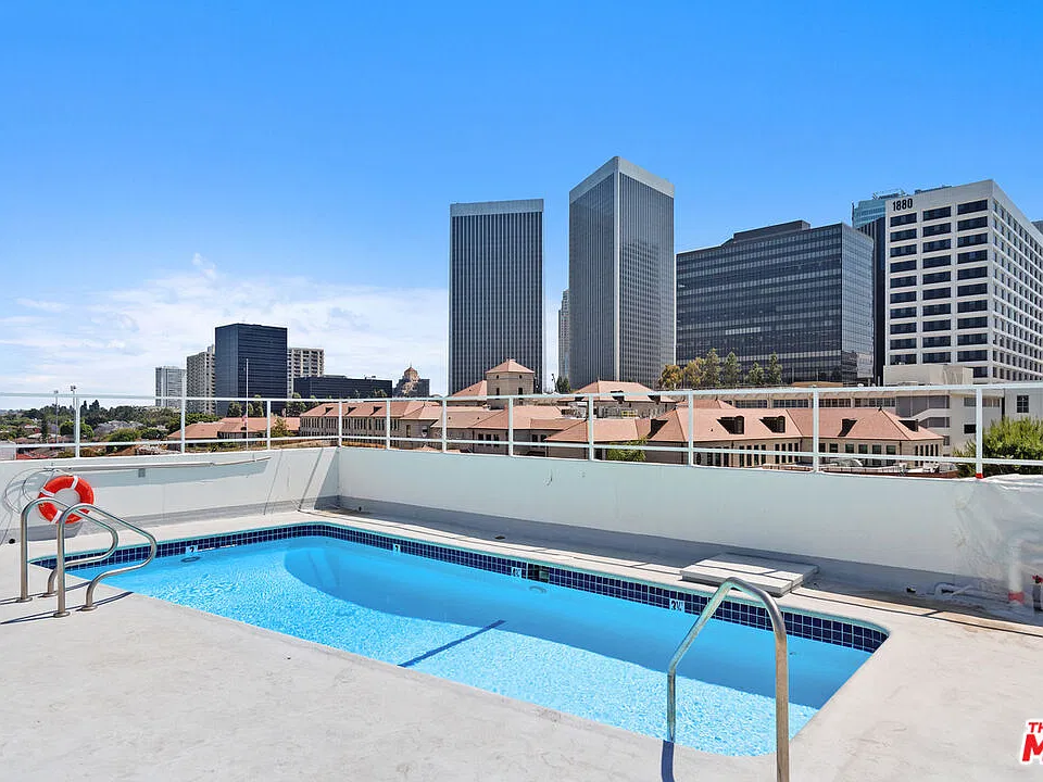 9950 Durant Dr #208