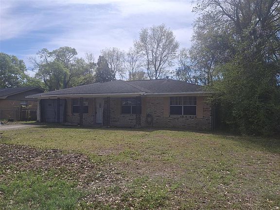 4th image of 106 James Dr