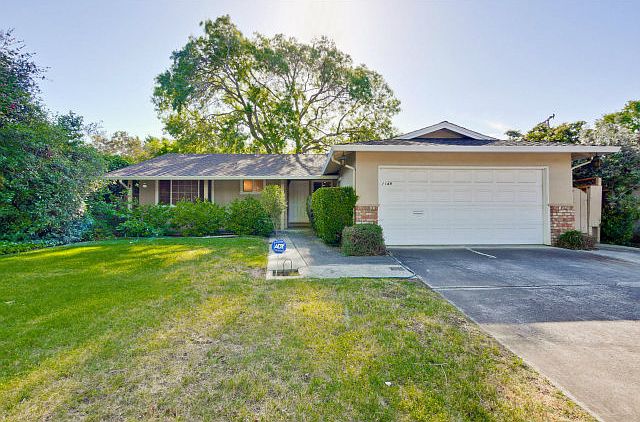 1st image of 1149 Redoaks Dr
