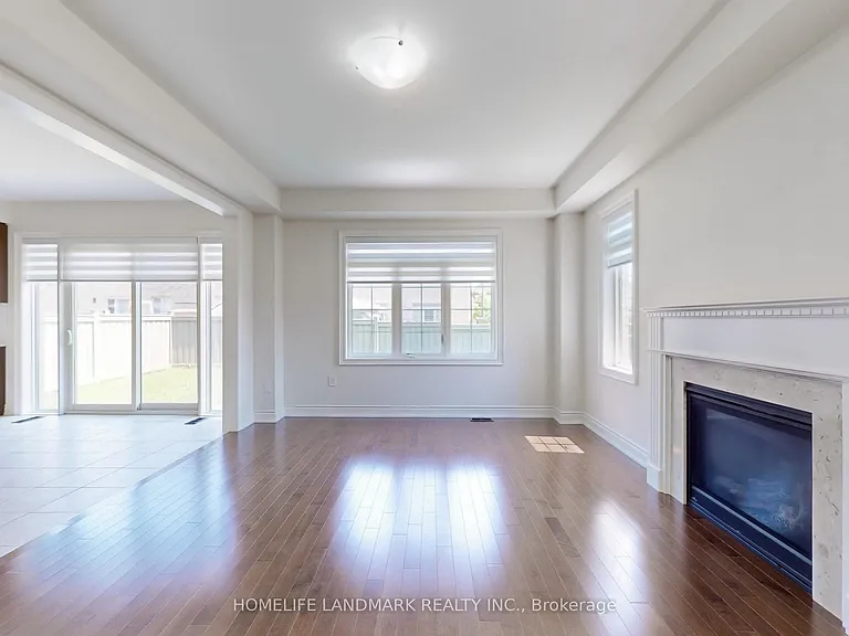 1533 Devine Point — Photo 7