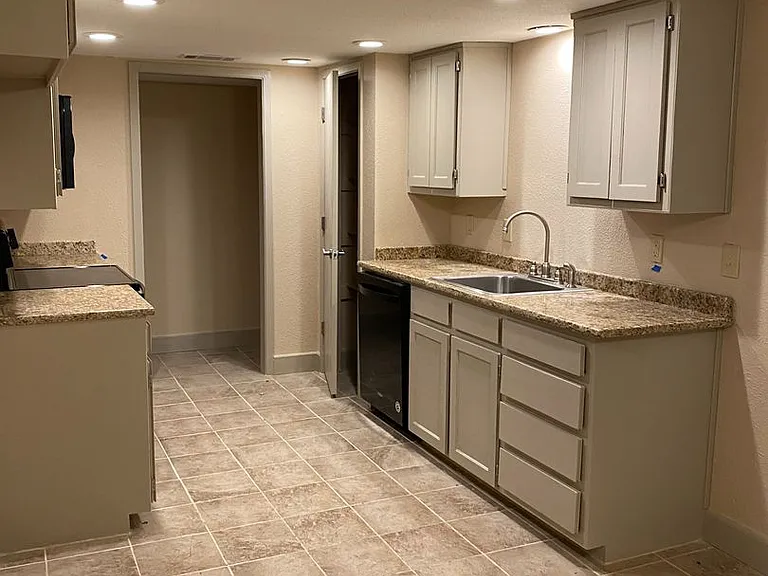 7580 Kings Ridge Rd — Photo 5