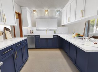 143 Ten Lake Dr, Defuniak Springs, FL 32433