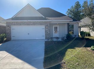 20 Apollo Ave E, Freeport, FL 32439