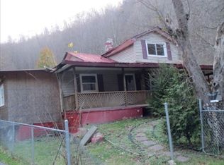 93 Ance Hatfield Rd, Pinsonfork, KY 41555
