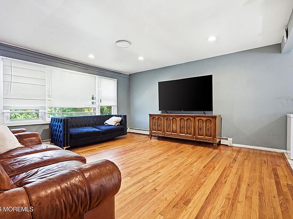 2nd image of 459 Norwood Avenue