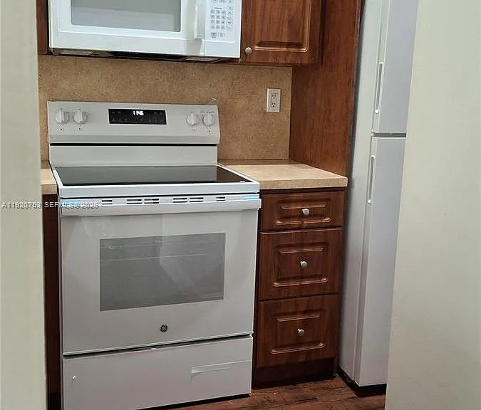 13915 SW 91st Ter #13915 — Photo 15