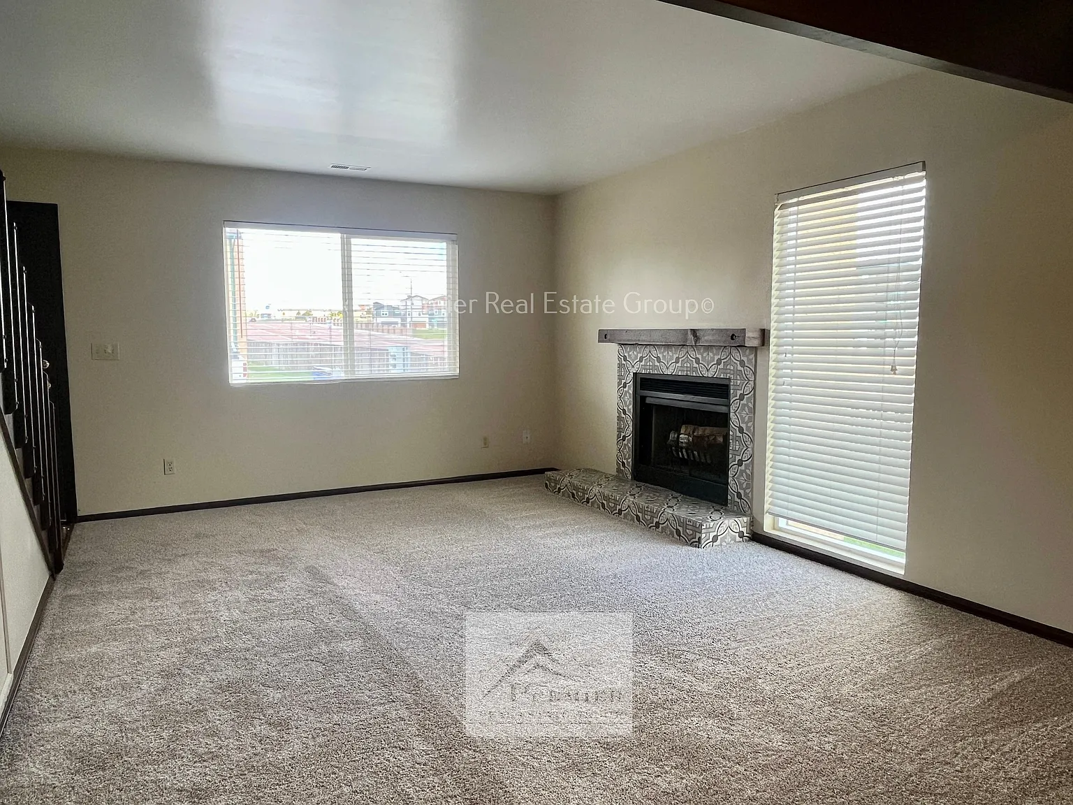 2 bed, 1.5 bath, 960 sqft, $1,385 — Photo 3