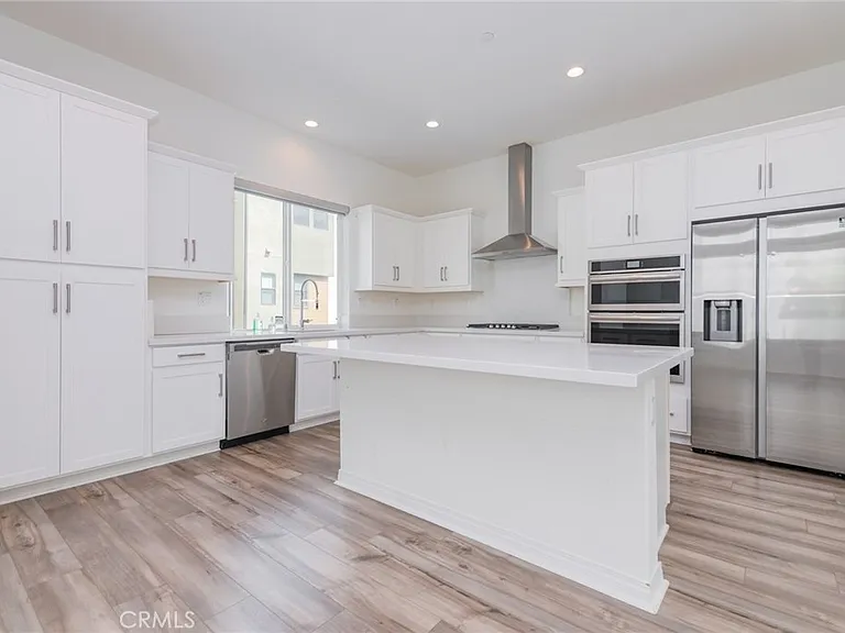 142 Sawbuck — Photo 9