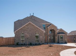3006 Burgundy Ln, Midlothian, TX 76065