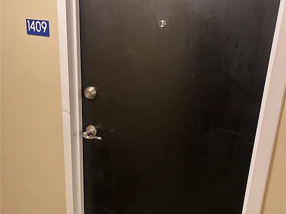 4th image of 210 N 17th St Unit 1409