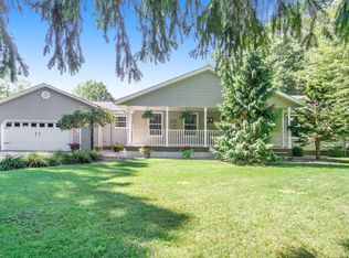 13878 Bittersweet Dr, Grand Haven, MI 49417