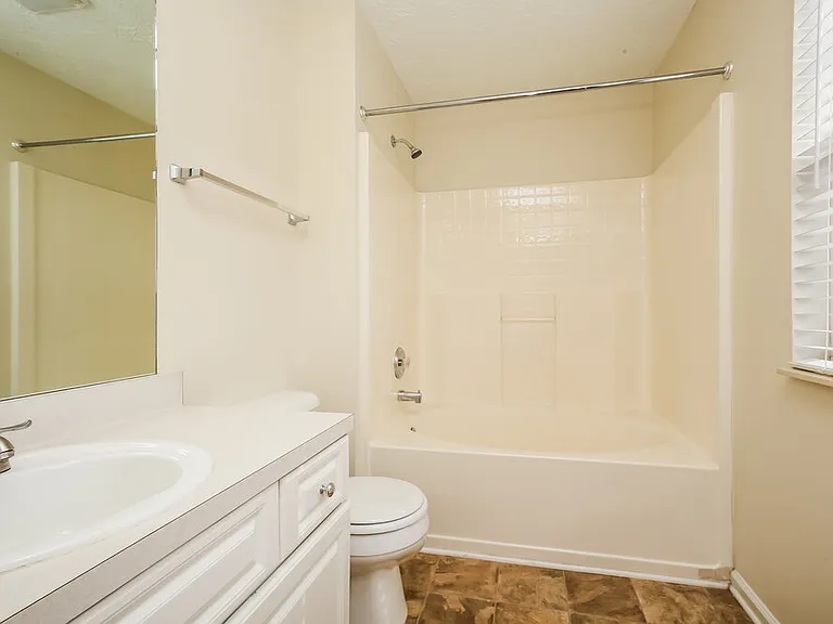 3508 Glenfalls Dr — Photo 12