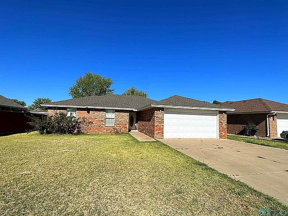 3rd image of 2328 Jadyn Ln