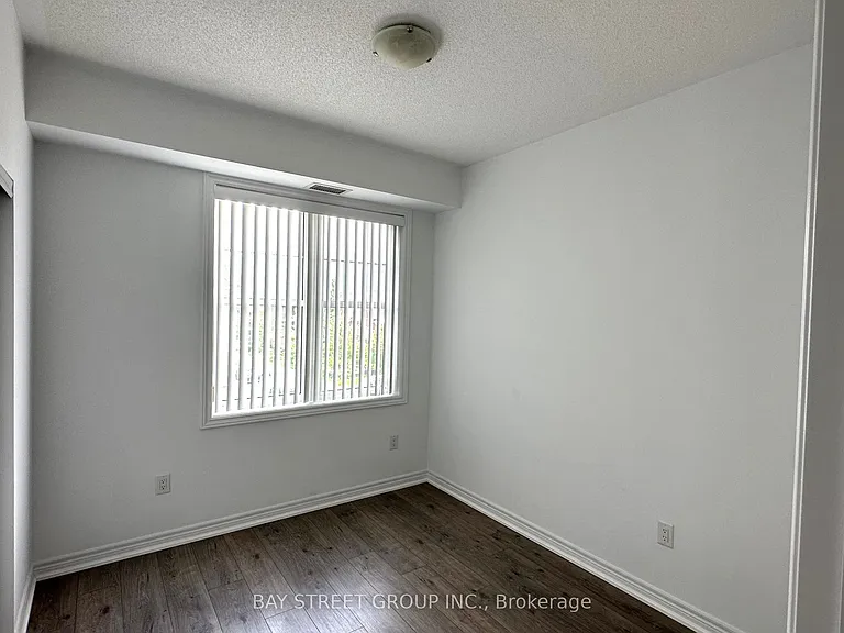 2333 Sawgrass Dr #305 — Photo 6