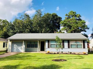 1013 E Miller St, Angleton, TX 77515