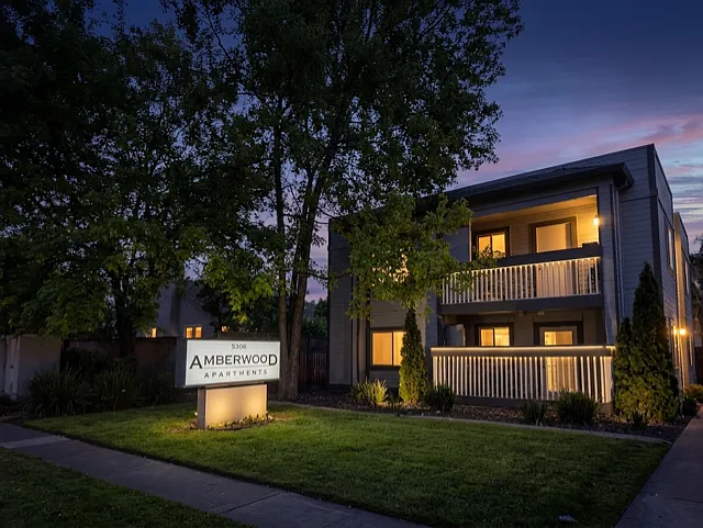 Amberwood Apartments