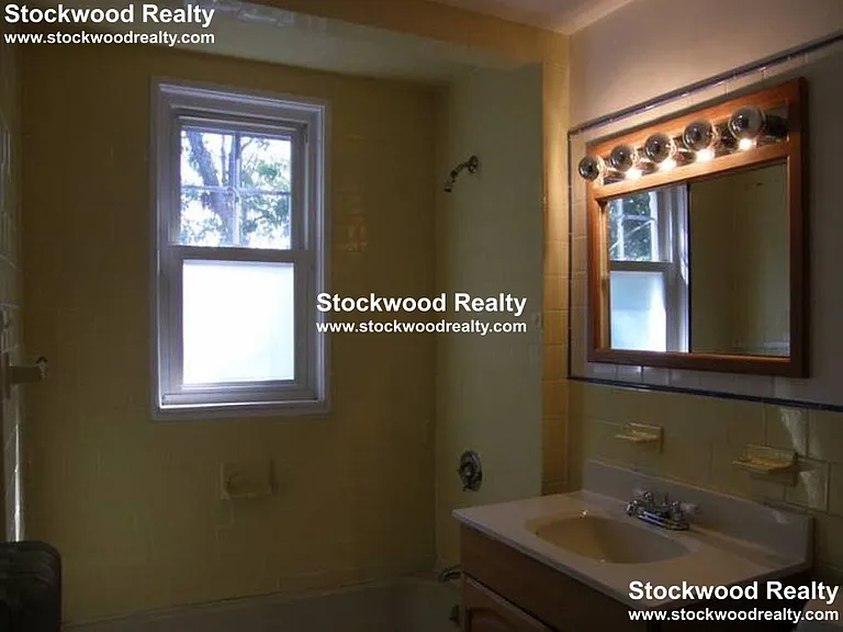 2032 Dorchester Ave #2 — Photo 4