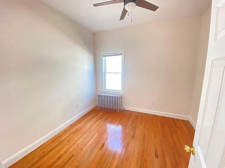 421 Washington St #1 — Photo 7