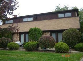 2037 Wolosyn Cir #3, Youngstown, OH 44514