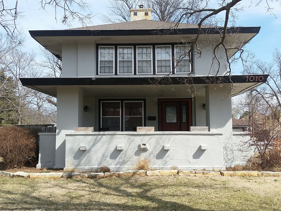 Exterior Front View