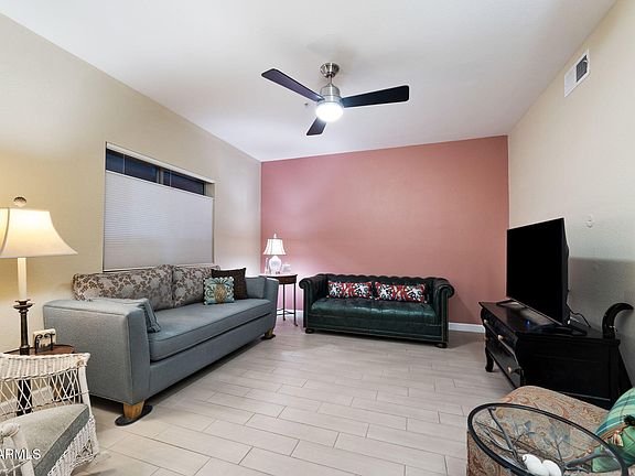 4th image of 920 E DEVONSHIRE Avenue #4005
