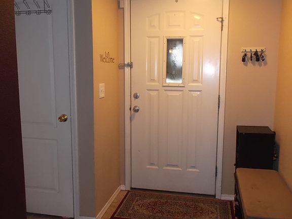 Main Level Entry Way