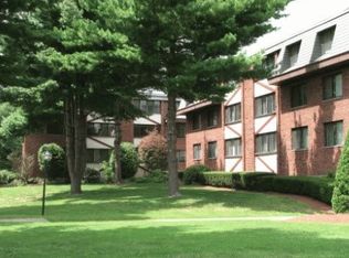 95 Nutmeg Ln APT 316, East Hartford, CT 06118