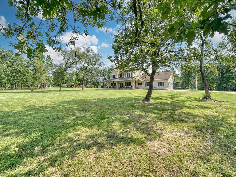 Listing photo 5
