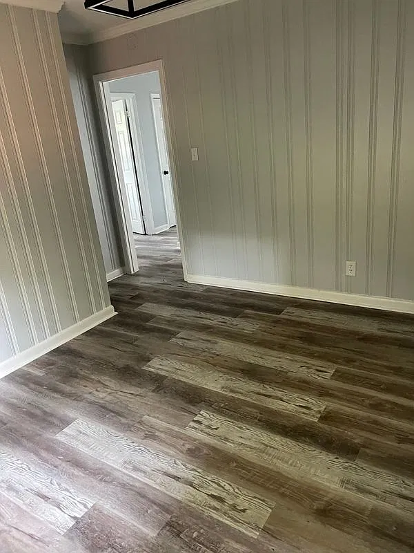 3 bed, 2.0 bath, 2039 sqft, $1,700 — Photo 4