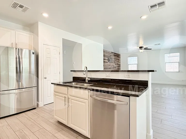 4477 S Leisure Way — Photo 7