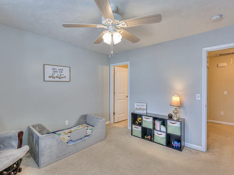 589 Bradburn Village Cir — Photo 26
