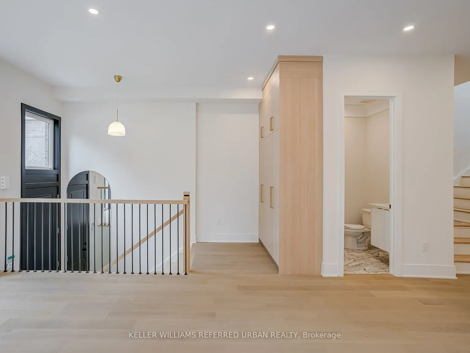 4 bed, $7,500 — Photo 4