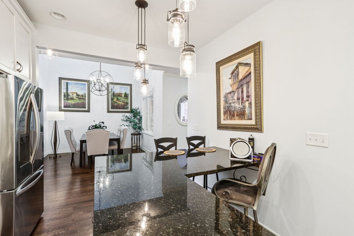 next background image