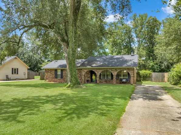 911 Strout Ave, Albany, GA 31705