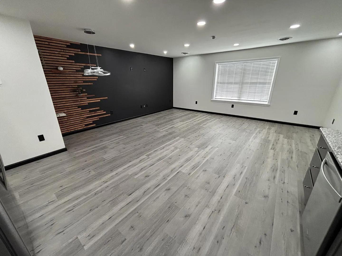 8495 Woodbury Pike - Residential Unit 1 — Photo 1