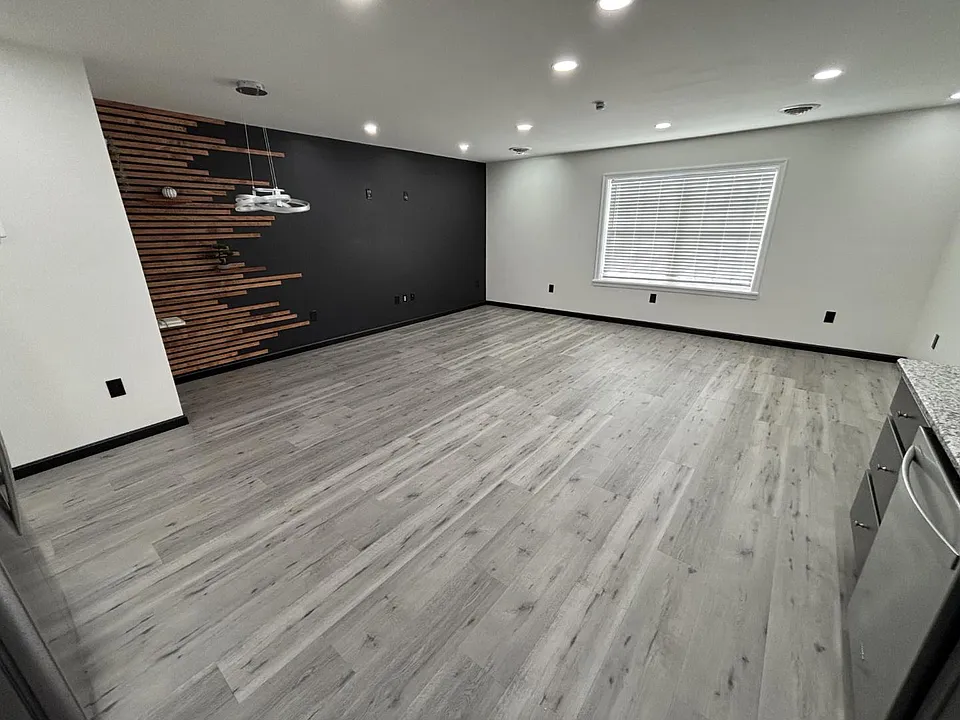 8495 Woodbury Pike Residential #1