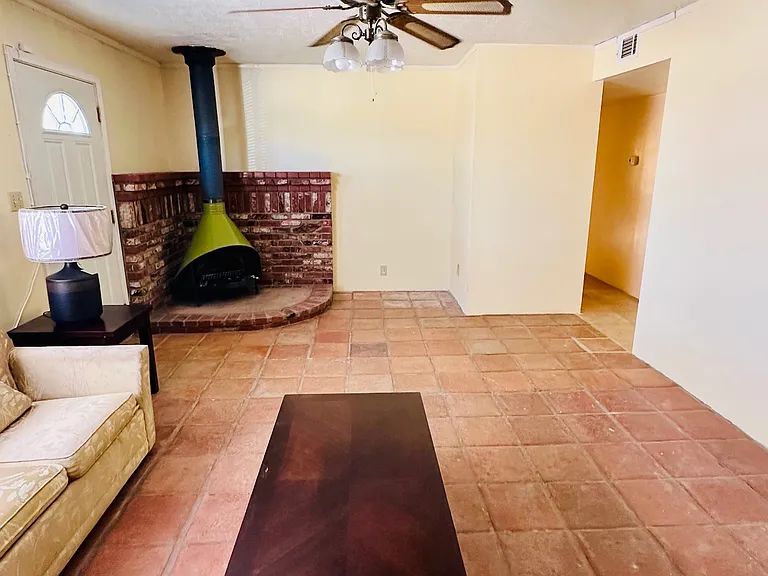 8913 Fir Ave — Photo 11