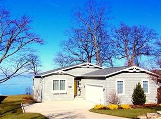 814 Lake St, Lakeside Marblehead, OH 43440